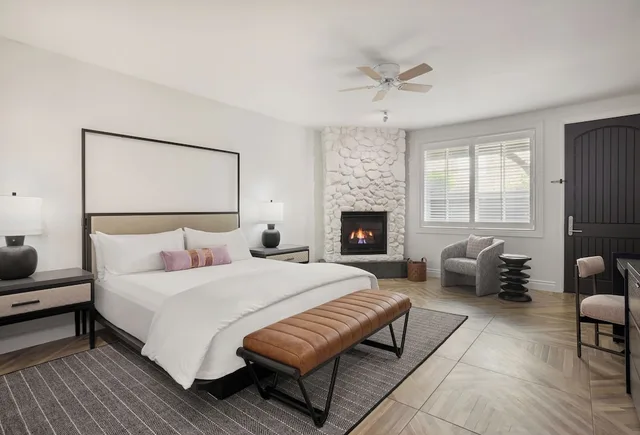 Standard, King Bed, Accessible, Hotel Yountville 2/7