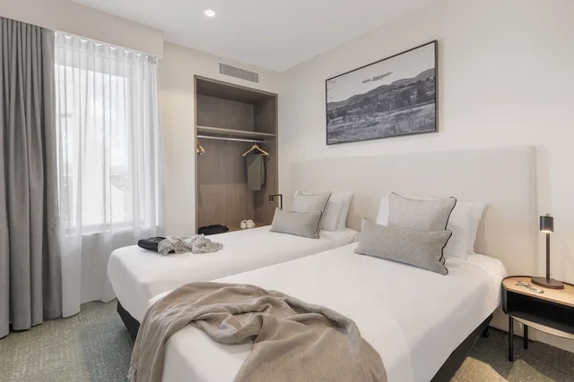 3 Bedrooms, Connecting, Apartment, Twin Beds, 2 King Beds, Punthill Tuggeranong 3/5
