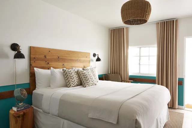 غرفة ديلوكس بسرير كينج لذوي الإعاقة، Cambria Beach Lodge 1/1
