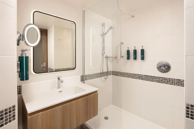 غرفة بسرير مزدوج مع أريكة، Hilton At St Georges Park Burton upon Trent 10/10