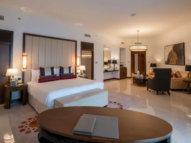 جناح جونيور، Rixos Marina Abu Dhabi 6/10