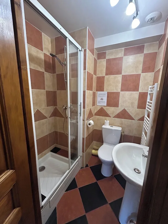 غرفة بسرير مزدوج بإطلالة على المرفأ، Hotel De Calais 10/10