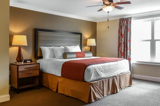 جناح بسرير كينج مع أريكة لذوي الإعاقة، Bluegreen Vacations South Mountain, an Ascend Collection Resort 1/7