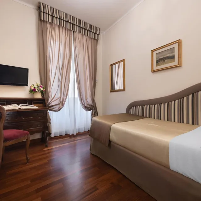 غرفة مفردة، Forum Hotel Rome 4/16