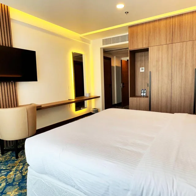 Superior, Deluxe, Mountain and Partial Sea View, with Pool، Sur Grand Hotel 3/4