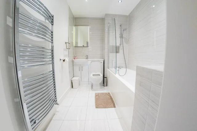 استوديو، Ilford Tower Apartments 9/10