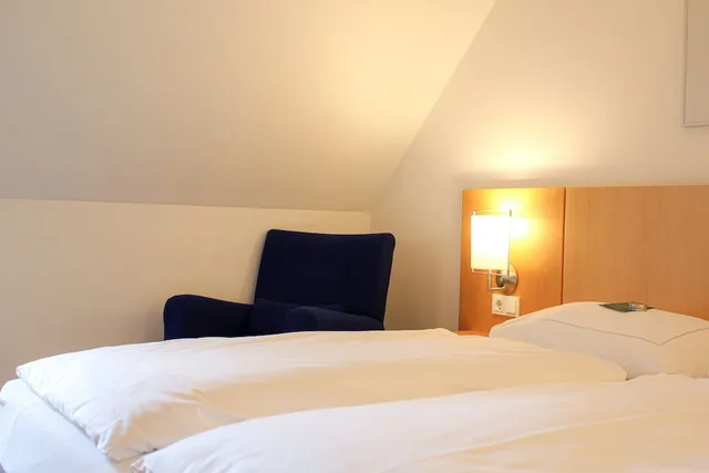 Classic, Double Bed, Schloss Hohenkammer 4/10