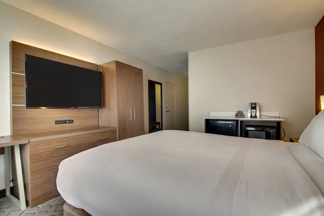 غرفة قياسية بسرير كينج، Holiday Inn Express Poughkeepsie 8/10