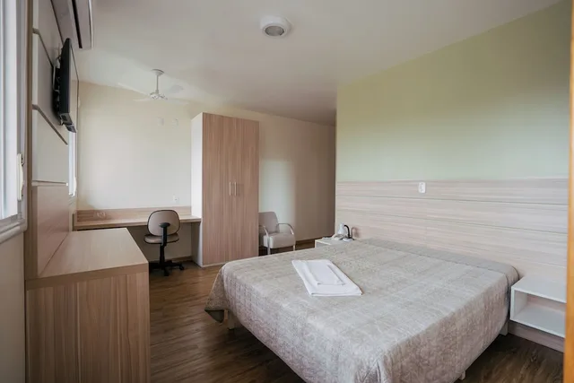 غرفة قياسية ثلاثية بسرير مزدوج وسرير فردي، Prata Villaggio Hotel 4/7