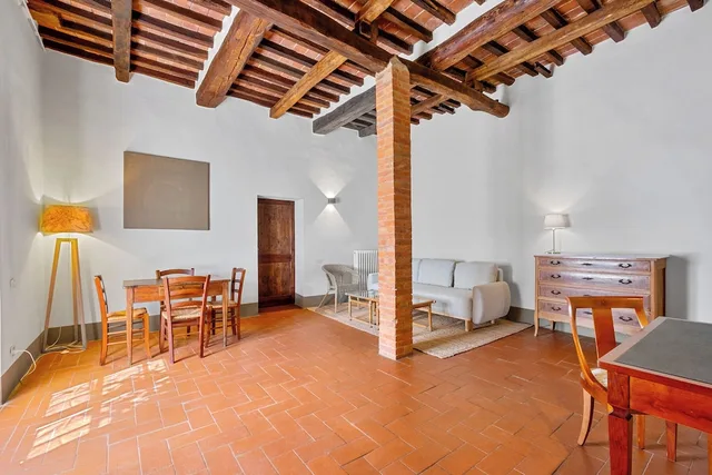 جناح جونيور بسرير كوين مع أريكة لذوي الإعاقة، Locanda Della Fratta 6/9