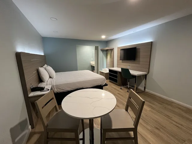غرفة بسرير كينج، Travelodge by Wyndham Fairplex Pomona 9/10