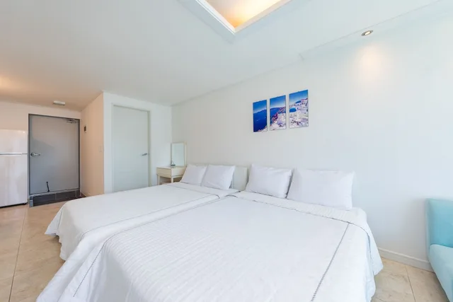 Beach, 2 Double Beds، Melodia Pension 4/10