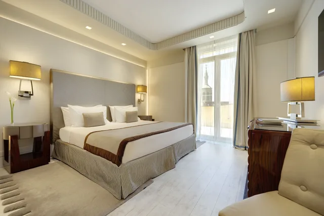 Presidential, Suite, King Bed, Terrace, Melia Genova 4/10