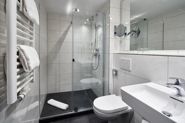 Standard, Twin Beds, Hotel Kraft Munchen 3/3