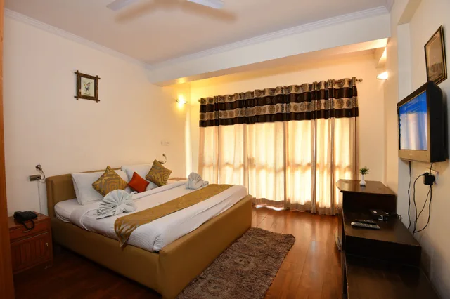 1 Bedroom, Executive, Suite, Double Bed, Dynasty Resort, Khurpatal 1/7