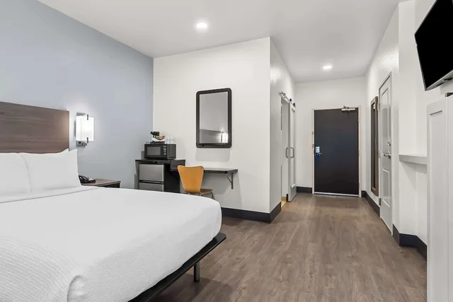 غرفة قياسية بسرير كوين لذوي الإعاقة، SureStay by Best Western Livingston Merced County 1/3