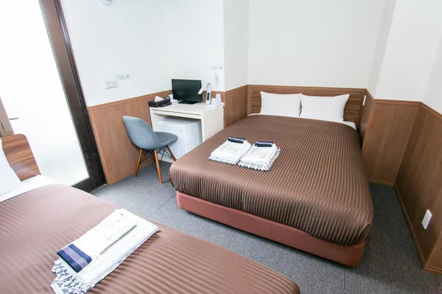 غرفة قياسية ثلاثية بسرير مزدوج وسرير فردي، Oak Hotel Edo - Hostel 2/3