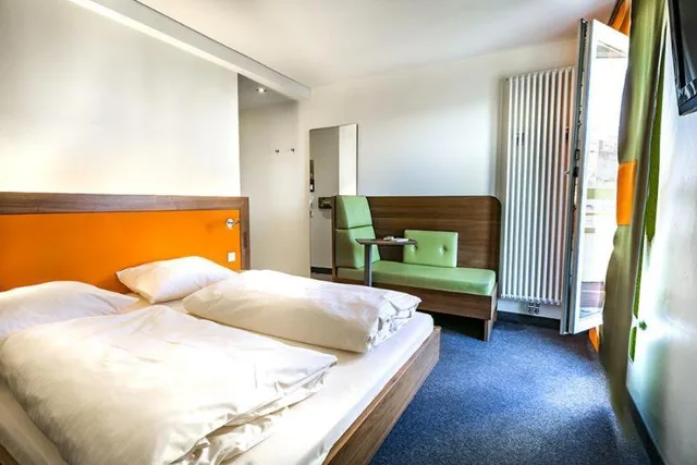 غرفة، Cocoon Sendlinger Tor 1/2