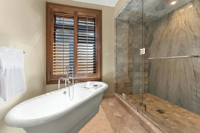 غرفة بسريرين مزدوجين بشرفة بغرفتي نوم، The St. Regis Deer Valley 6/7