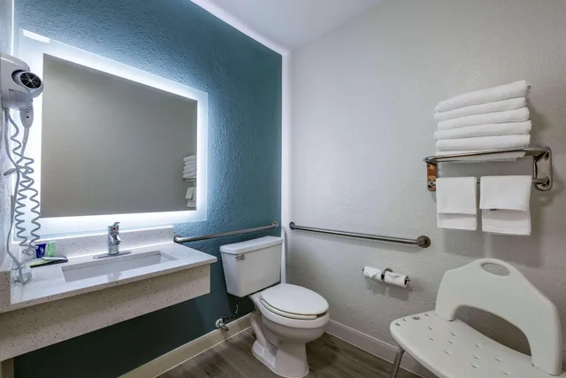 غرفة لذوي الإعاقة، Sleep Inn Jacksonville Airport 2/4