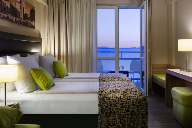 غرفة بريميوم عائلية، Hotel Pinija 3/6