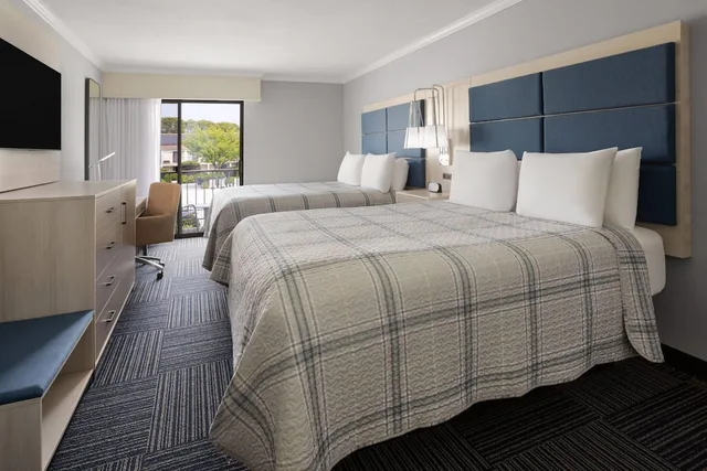 Deluxe, 2 Queen Beds, Stair Access Only, Balcony، All Seasons Resort, Trademark Collection by Wyndham 4/5
