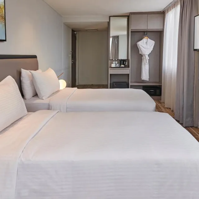 Plus, Superior, King Bed، J-Hotel By Dorsett 2/10