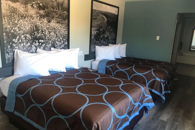 غرفة بسريرين كوين، Hotel Blue Spring 2/2