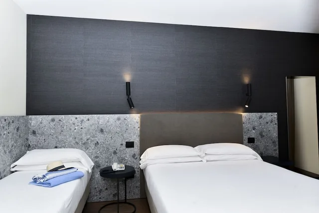 غرفة سوبيريور ثلاثية بسرير مزدوج وسرير فردي، Hotel Eden 3/4