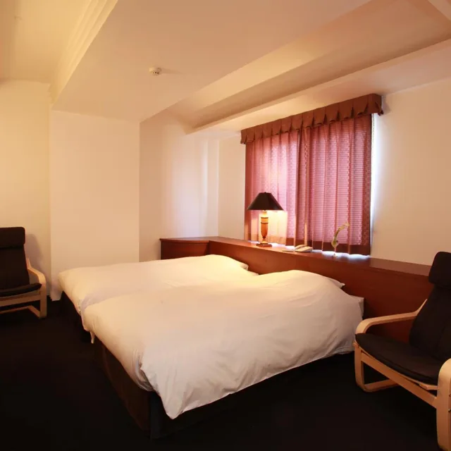 غرفة قياسية بسريرين منفصلين للمدخنين، HOTEL SASARINDOU 5/8