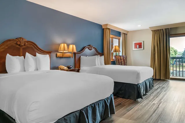 غرفة بسريرين كوين بإطلالة على النهر بشرفة، Best Western River Terrace 1/3