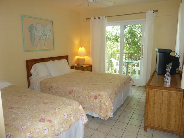 غرفة سوبيريور بسرير كوين بإطلالة على المرفأ بحمام خاص، Galleon House Bed Breakfast Inn 1/4