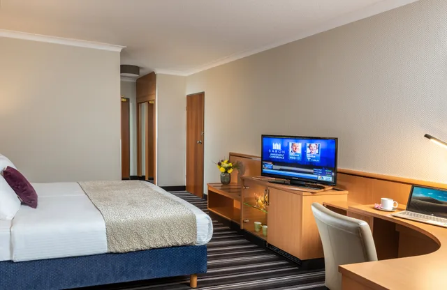 غرفة سوبيريور بسرير مزدوج أو سريرين منفصلين، Leonardo Hotel Dusseldorf Airport Ratingen 8/10