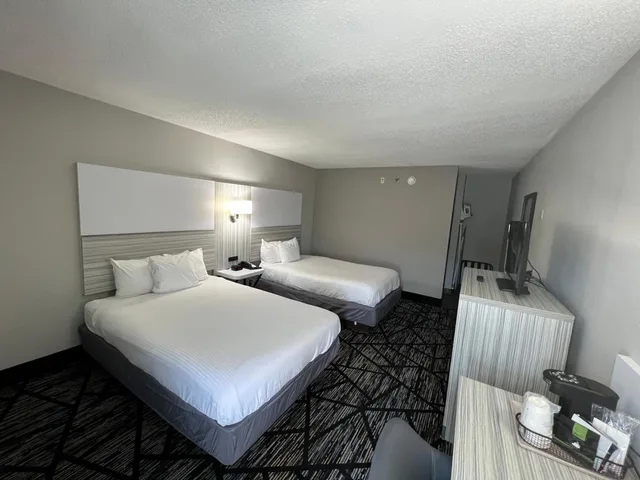 غرفة داخلية ديلوكس بسريرين مزدوجين، Baymont By Wyndham Peoria 3/4