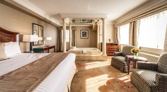 جناح بجاكوزي، Monte Carlo Inns And Suites Downtown Markham 1/1