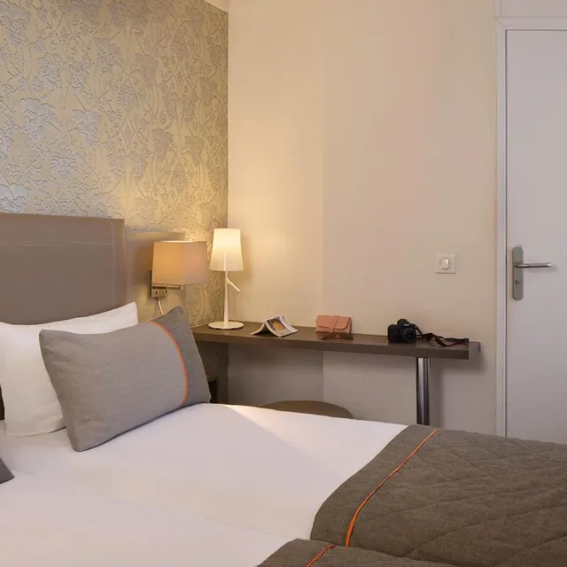 غرفة سوبيريور بسرير فردي، Timhotel Tour Eiffel 2/10