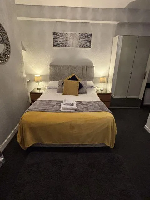 جناح، The Georgian Guesthouse 1/1