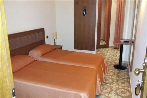 غرفة داخلية بسرير مزدوج أو سريرين منفصلين، Villa Bianca Resort 2/2
