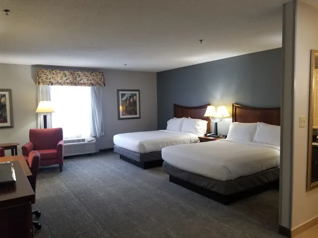غرفة بسريرين كوين لذوي الإعاقة، Wingate by Wyndham Savannah I-95 North 2/5