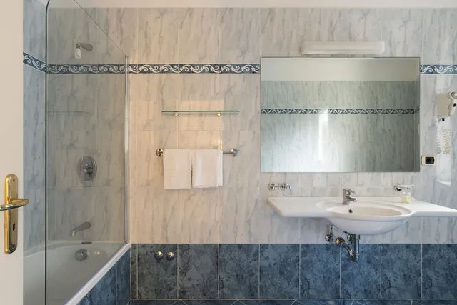 غرفة ثلاثية بسرير مزدوج وسرير فردي، Sant Alphio Garden Hotel & Spa 4/5