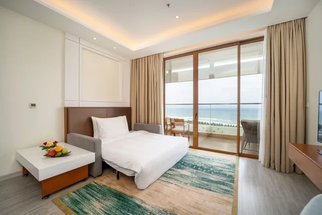 إقامة متصلة بسرير مزدوج بإطلالة على البحر مع أريكة، Movenpick Resort Cam Ranh 1/10