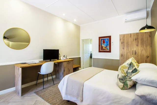 غرفة قياسية بسرير مزدوج، HLANGANA LODGE 5/8