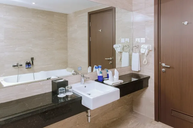 جناح جونيور، Aston Gorontalo Hotel & Convention Center 5/6