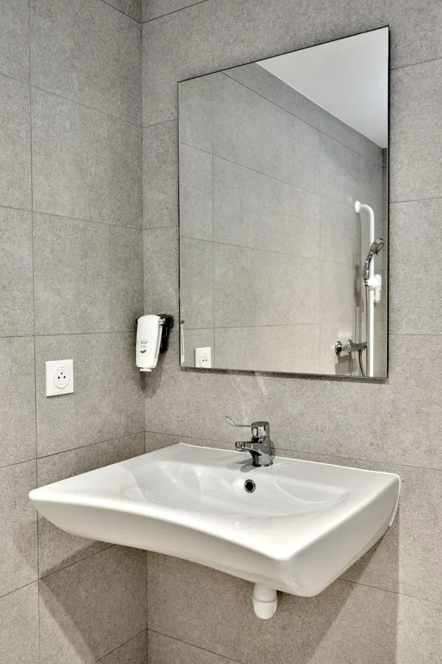 Room, Double Bed, Kyriad Direct Nevers Nord Varennes Vauzelles 9/10