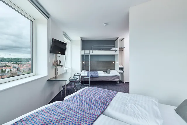 غرفة عائلية بسريرين منفصلين، CABINN Vejle 1/9