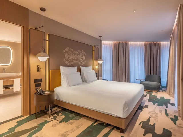 Deluxe, Suite, King Bed, Atrium View، Swissotel Marianske Lazne 1/3