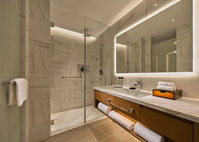 Suite, Twin Beds, Hard Rock Hotel Dalian 1/1