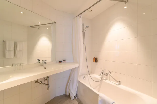 غرفة بريميوم بسرير كينج، Hotel Alma Grand Place 5/5
