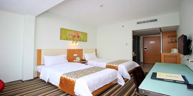 غرفة سوبيريور بسريرين منفصلين، Shanshui Trends Hotel North Huaqiang 1/3