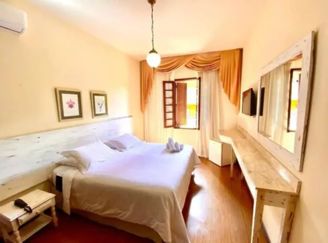 غرفة قياسية رباعية بسرير مزدوج وسريرين منفصلين، Hotel Vila Bavaria 1/4
